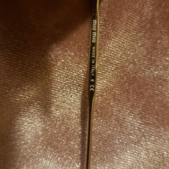 Miu miu cateye sunglasses 🕶 - Picture 8 of 9